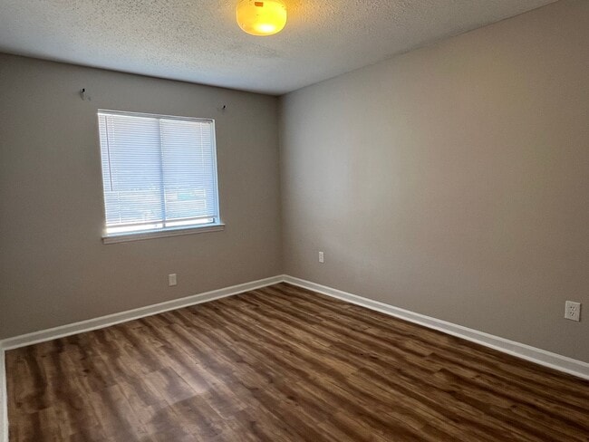 Building Photo - Townhome for rent Montgomery