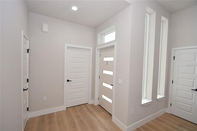 Foto del edificio - 18 Wood Amber Ln