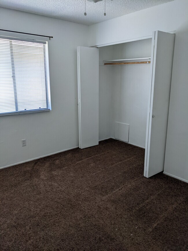 Primary bedroom - 4725 Buckley Way