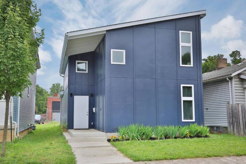 Foto principal - 243 S Cypress Ave