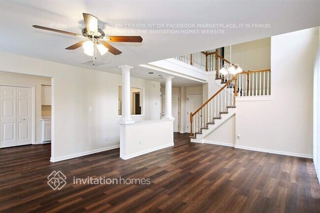 Foto del edificio - 10400 Neland St