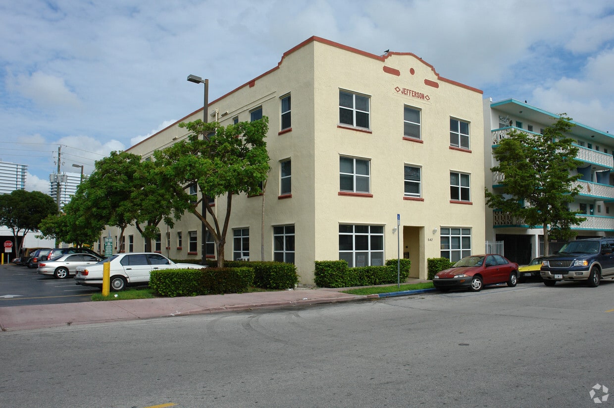 Primary Photo - Jefferson Apartments