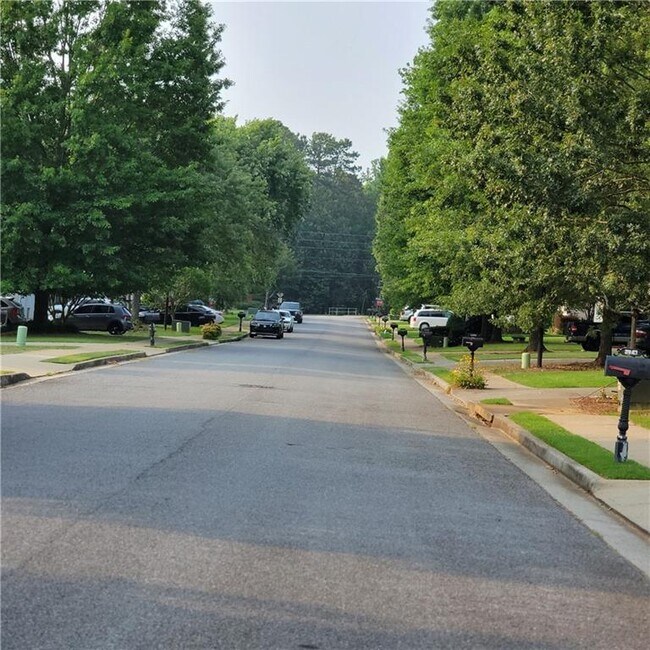 Foto del edificio - 5219 Leecroft Dr