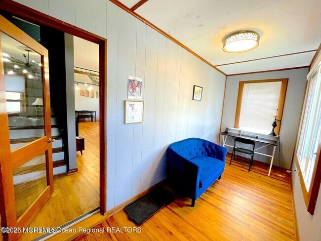 Building Photo - 137 Oakland St