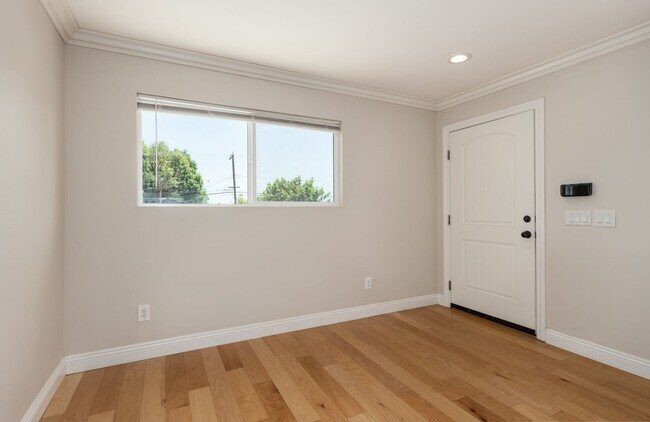 Foto del edificio - 25461 Cole St