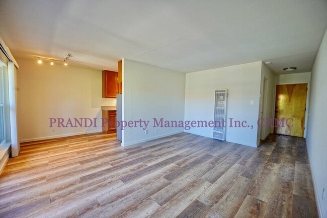 Foto del edificio - 17 Shelley Dr