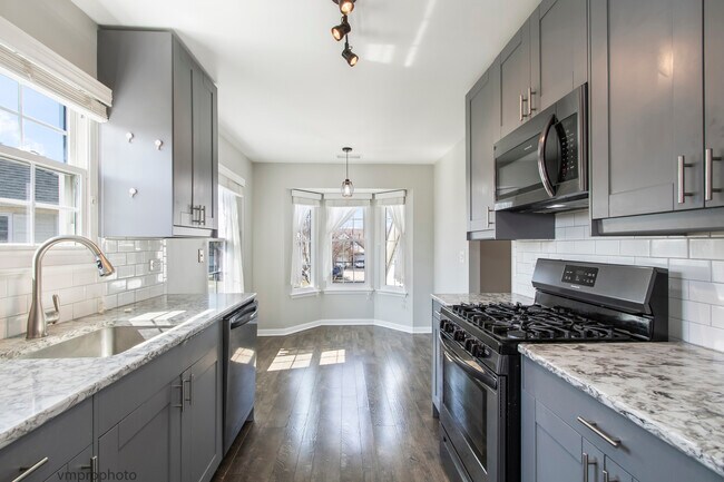 Foto del edificio - 1233 S Wellington Ct