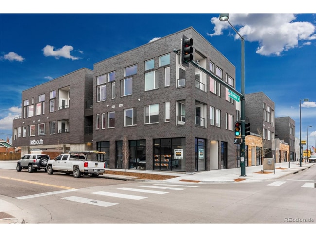 Building Photo - 1616 S Broadway