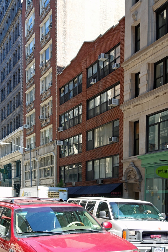 Primary Photo - 11-13 W 18th St