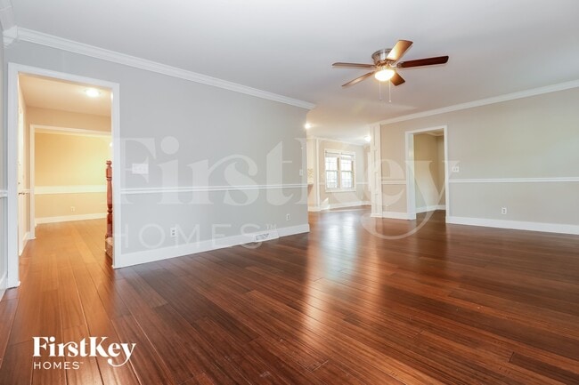 Foto del edificio - 120 Fox Chase Dr
