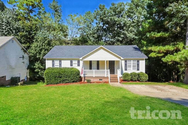 Building Photo - 3012 Brittany Dr