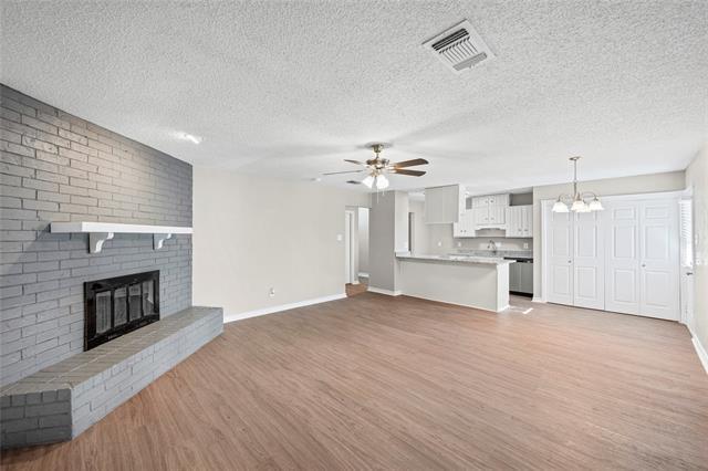 Foto del edificio - 565 Park Center Blvd