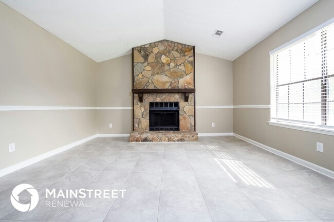 Building Photo - 5722 Phillips Dr