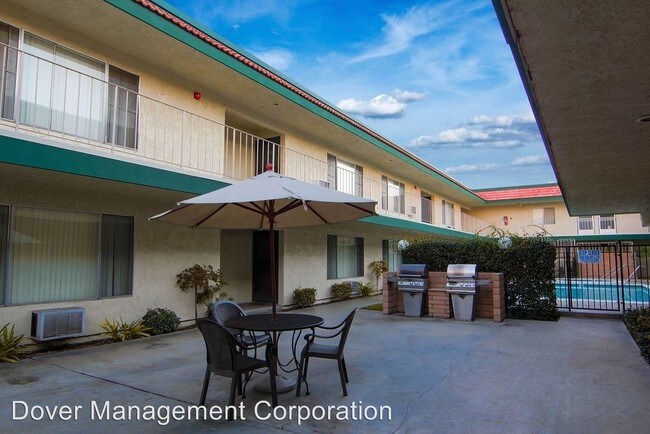 Foto del edificio - 9345 Cedar St