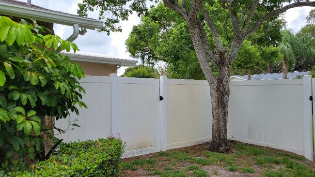 Foto del edificio - 11619 80th Ave