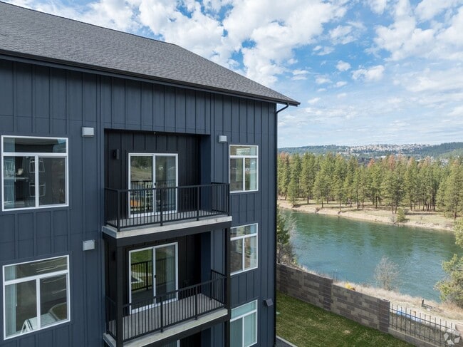 Interior Photo - Arborview on the River