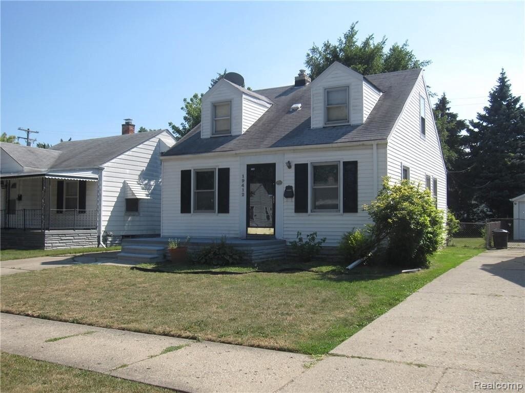 19412 Kenosha St, Harper Woods, MI 48225 House Rental in Harper Woods