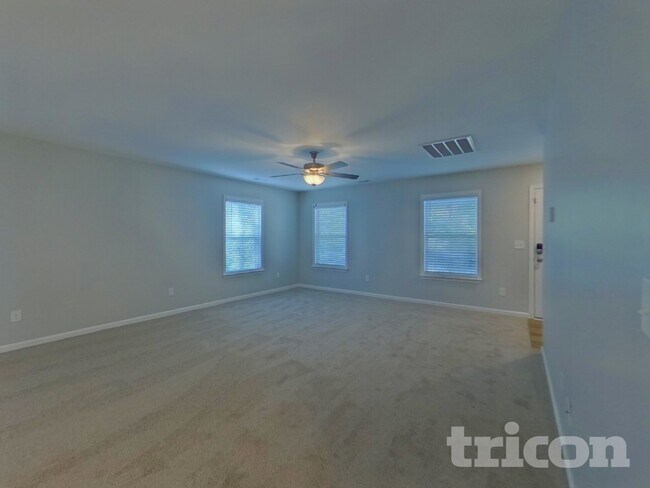 Foto del edificio - 241 Roosevelt Thompson Rd