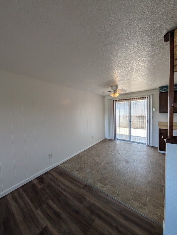 Foto del edificio - 2953 W Lorraine Ave