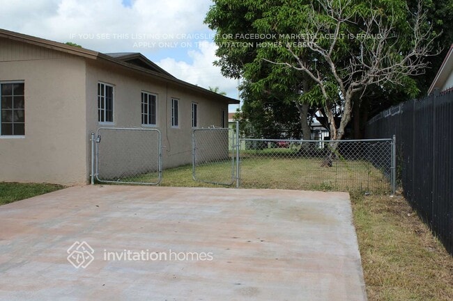 Building Photo - 14544 SW 105th Ct
