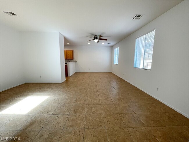 Foto del edificio - 9758 W Hanover Grove Ave