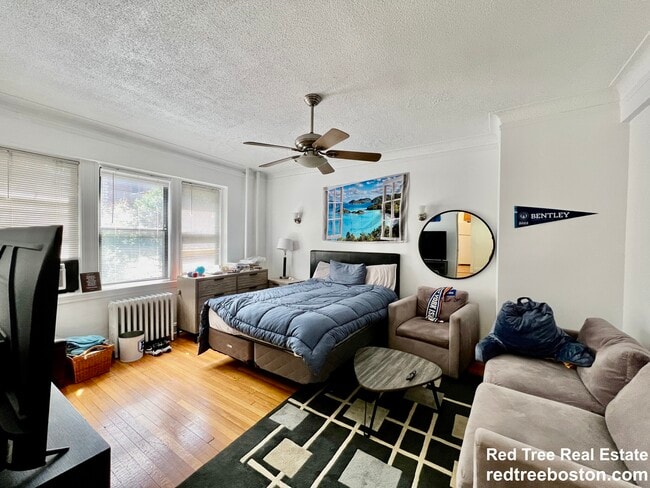 Foto del edificio - 141 Englewood Ave