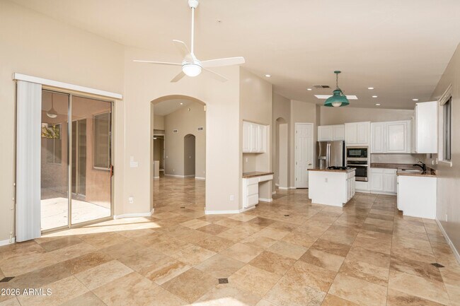 Building Photo - 9355 E Hidden Green Dr