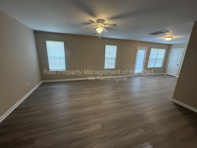 Foto del edificio - 2003 Chapel Park Ln