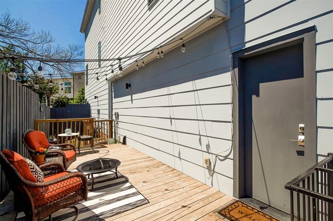 Building Photo - 6000 Hudson St