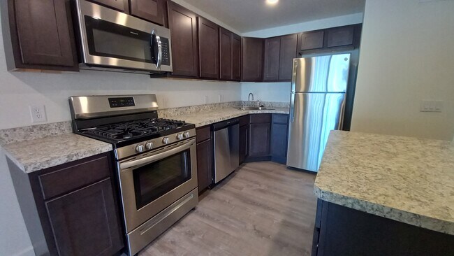 Building Photo - 15 Sugar Maple Ln