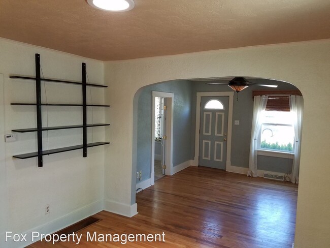 Foto del edificio - 2 br, 1 bath House - 283 N. 9th Ave