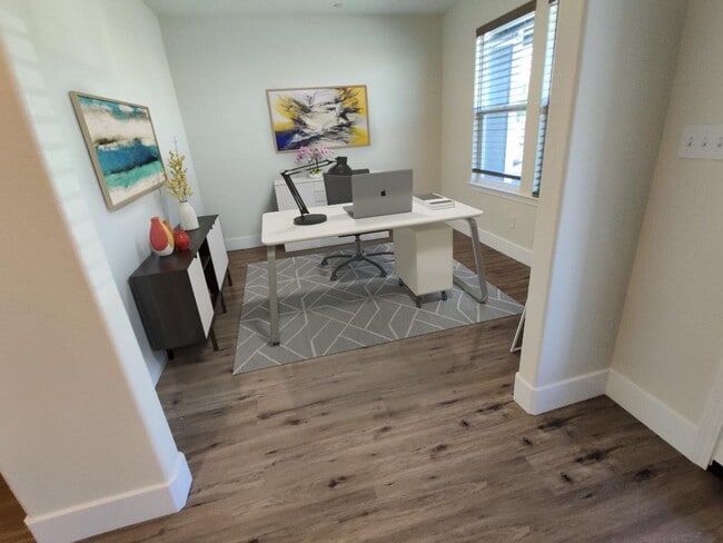 Building Photo - Two-level home located in Coffey Park!