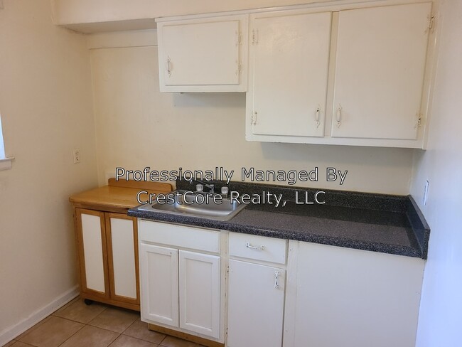 Foto del edificio - 233 N Bellevue Blvd