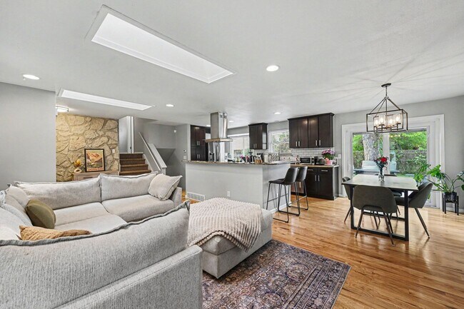 Foto del edificio - Gorgeous Home of Rental in Southern Gables Neighborhood!