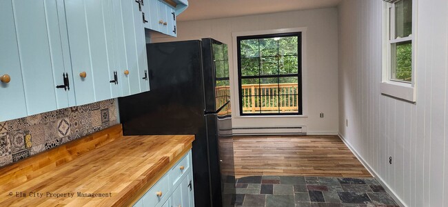 Building Photo - 508 Kintner Road