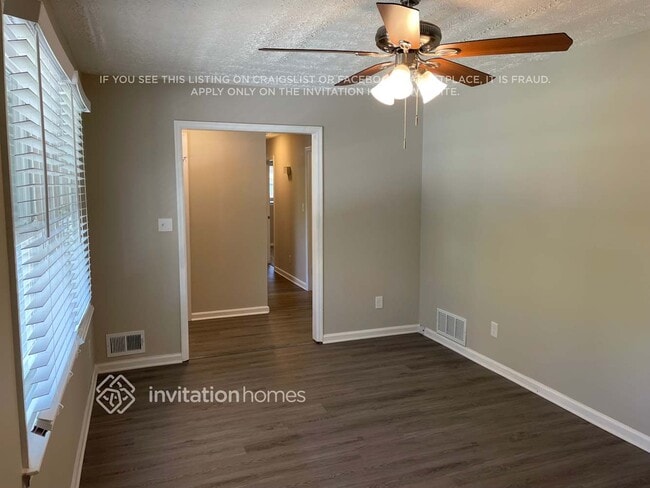 Building Photo - 1433 Dewberry Trail