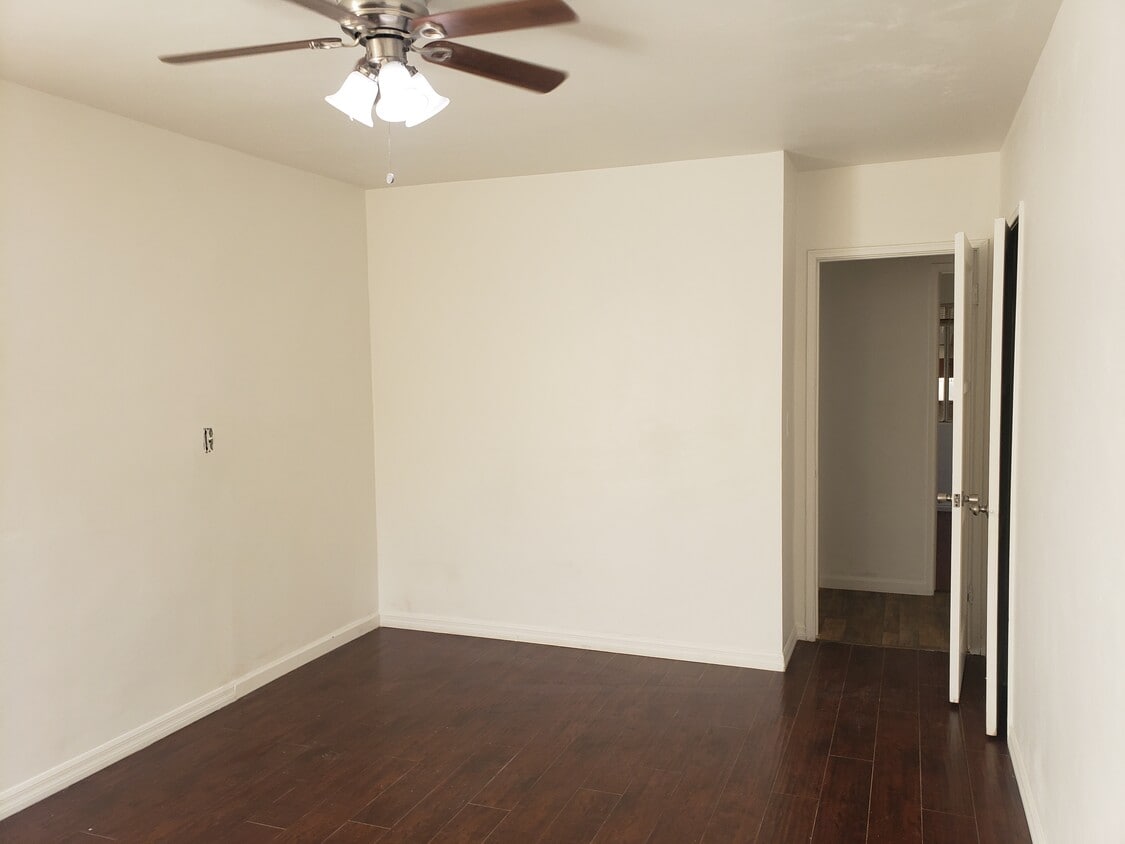 Primary Photo - 12818 Woodcock Ave