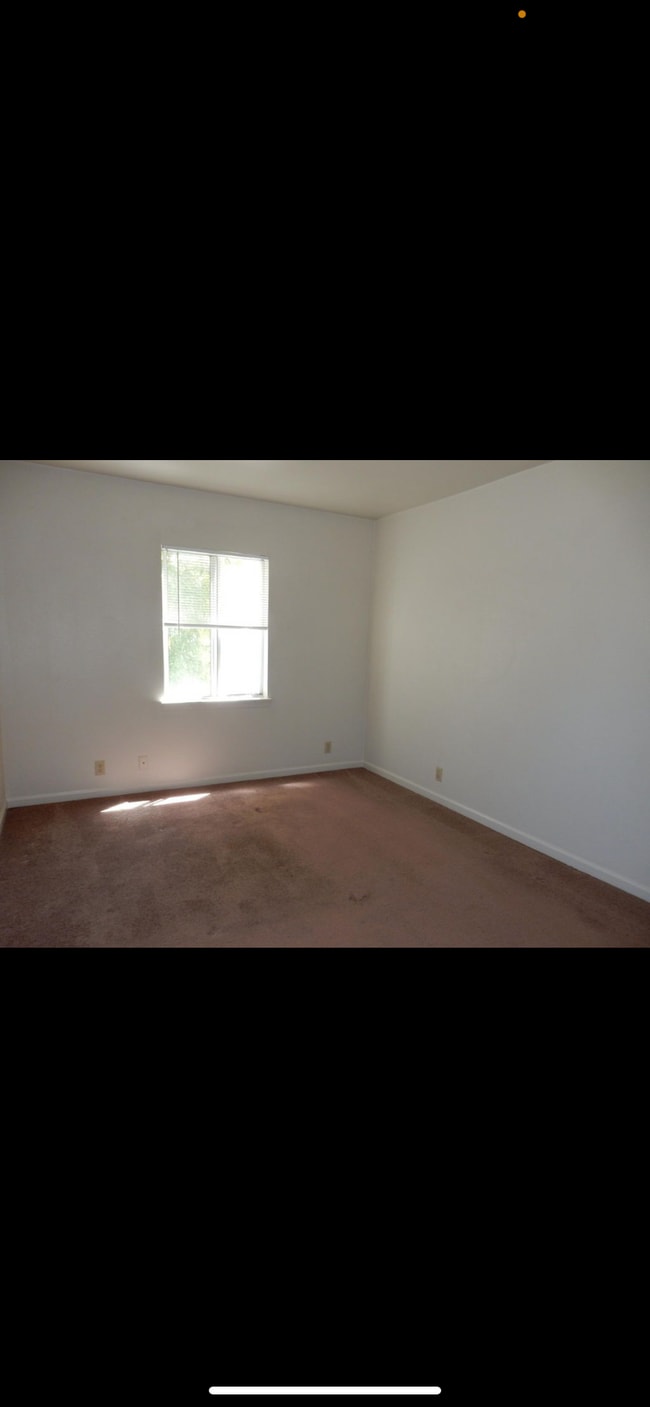 Building Photo - 1710 Benton St