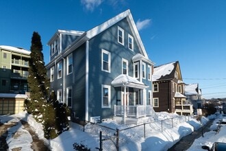 Building Photo - 106 Paul Gore St