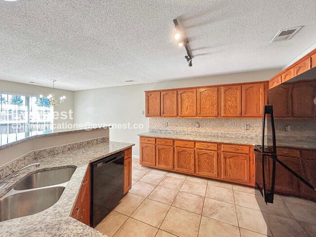 Foto del edificio - 1649 Central Trails Dr