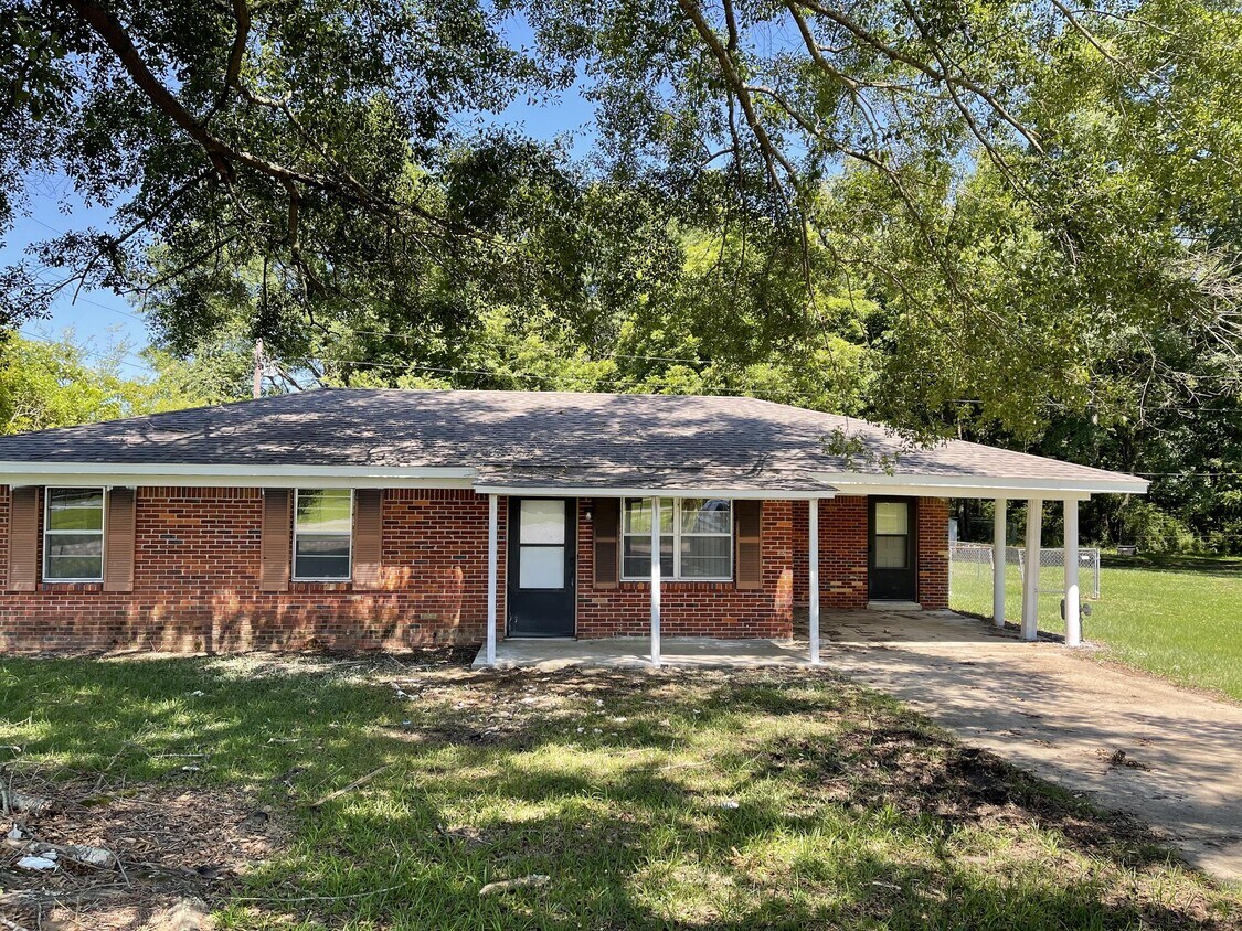 Primary Photo - 150 Mattox Rd