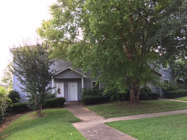 Windemere Apartments - 626 S Montgomery St