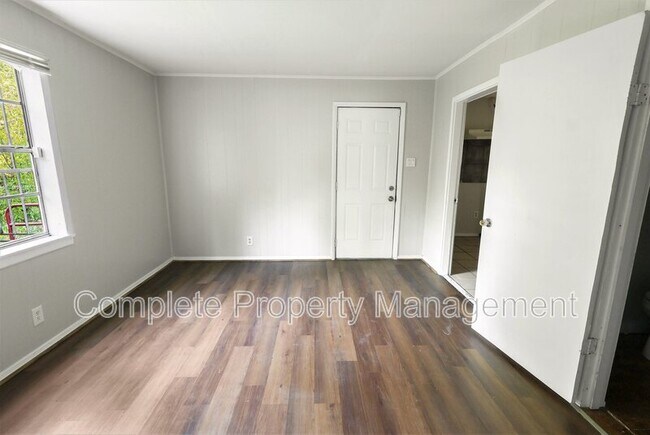 Foto del edificio - 6025 Ivy St