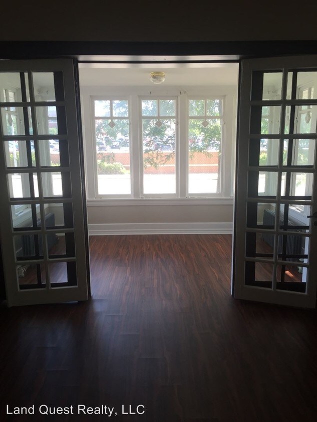 Foto principal - 6334 Sheridan Rd