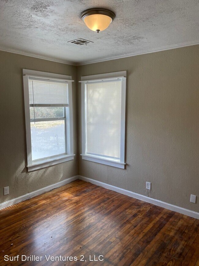 Building Photo - 2 br, 1 bath House - 1523 N. Columbia Ave.