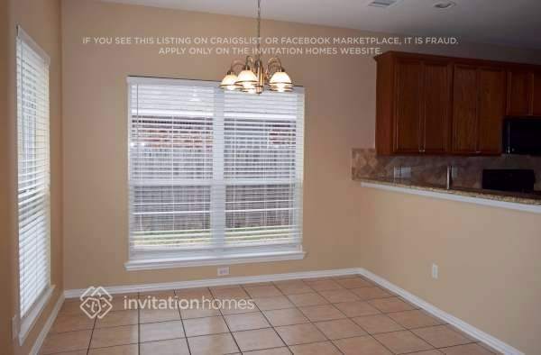 Building Photo - 3832 Sevenoaks Dr