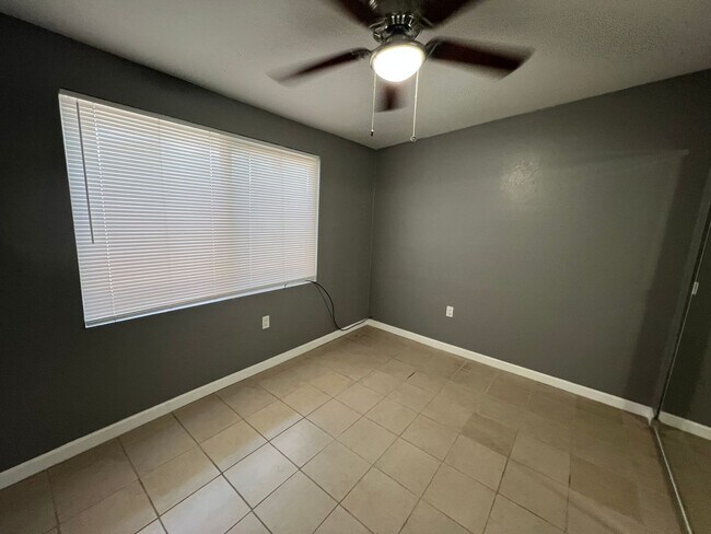 Foto del edificio - 15643 Sueno Ln