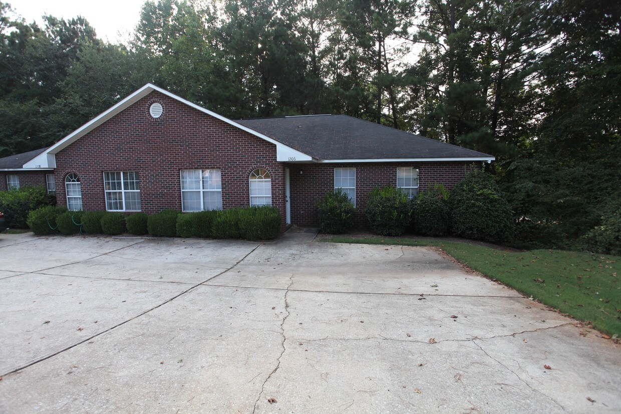 Primary Photo - 3bed/2bath in Northpoint Subdivision for A...