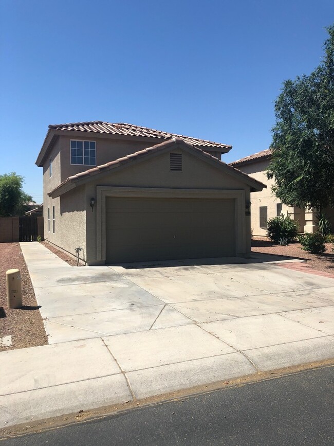 Building Photo - 2 story 4 bedroom home- El Mirage