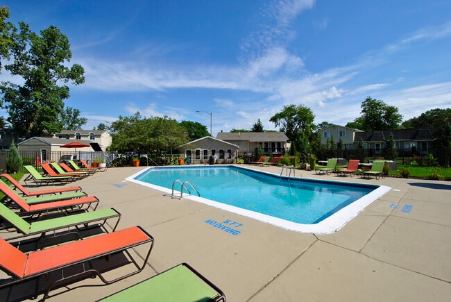Building Photo - Coolidge Place Townhomes